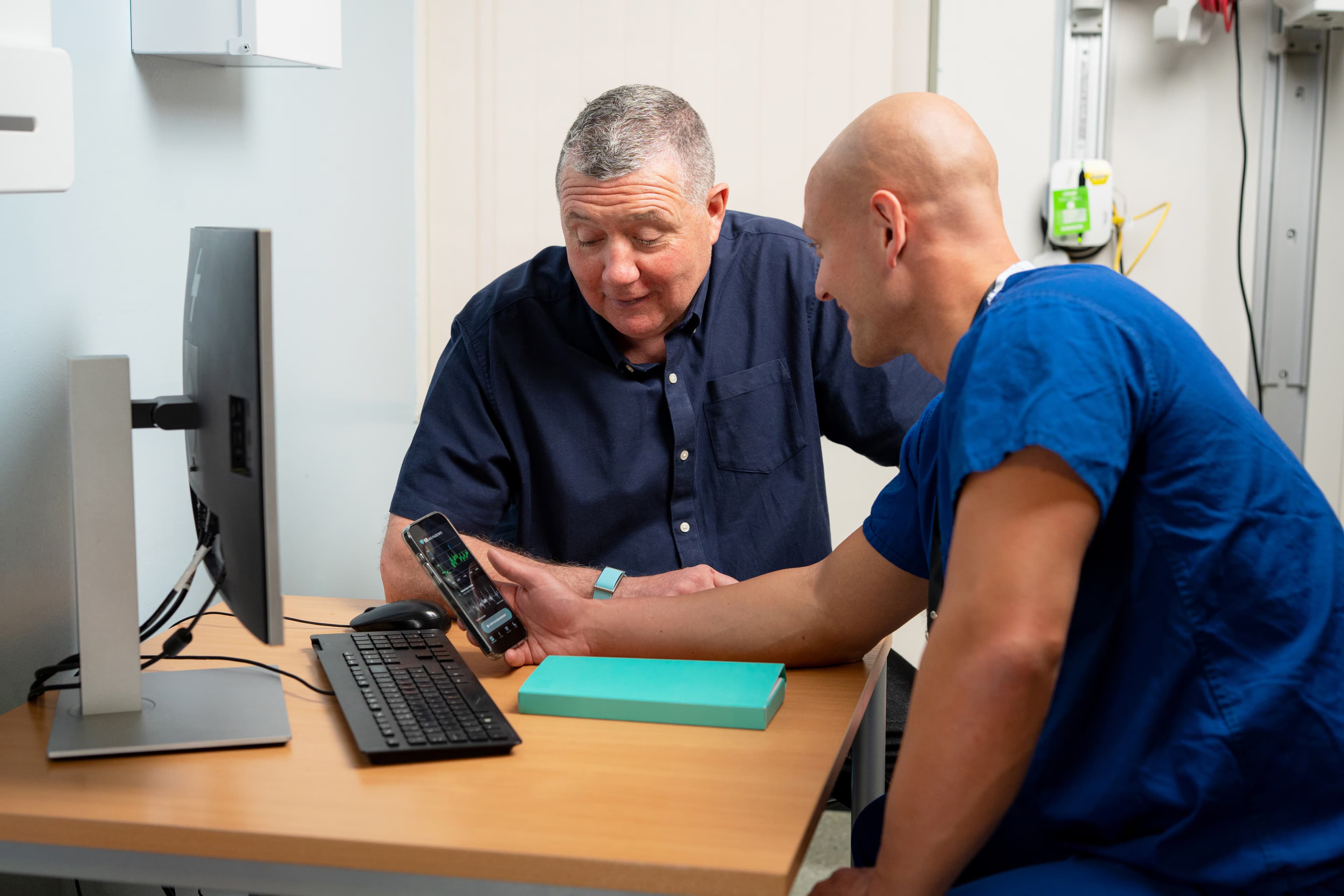 Bác sĩ và bệnh nhân